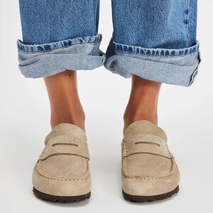 Birkenstock Naples suede clogs taupe